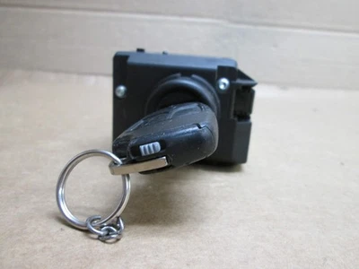 2001-2005 Mercedes C320 Ignition Switch Module Receiver Node W/ Key 2035450508 - Image 1 of 4