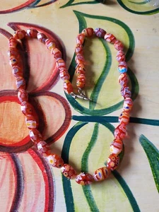 Hermoso collar vintage de cuentas de vidrio de 18 pulgadas Millefiori - Imagen 1 de 4