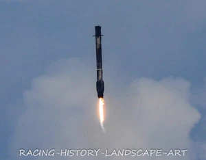 Foto SpaceX Transporter 2 B-1060,8 RTLS LZ-1 143 asientos 30 de junio 2021 KSC 7 - Imagen 1 de 1