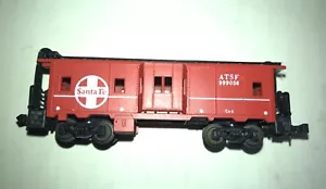 Lima Italy N Scale ATSF Santa Fe #999056 Bay Window Caboose. - Picture 1 of 5