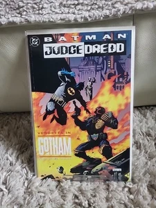 Batman Judge Dredd VENDETTA IN GOTHAM #1 DC Comics 1993 (CA) Mignola HTF OOP!!  - Picture 1 of 8