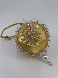 De Colección Navidad Push Pin Adorno Cuentas Hecho a Mano Oro Perla Satinado Starburst - Imagen 1 de 7