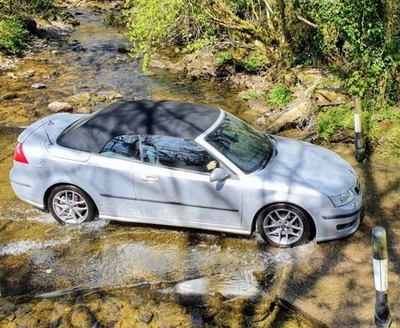 Saab 9-3 93 Aero Convertible With 59k Silver , Black Top  - Image 1 of 4