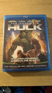 THE INCREDIBLE HULK BLU-RAY DVD WITH UN-USED DIGITAL COPY DISC - Picture 1 of 3