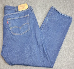 Pantalones de mezclilla Levis 501 para hombre 44x32 azul grunge ropa de calle botón mosca pestaña roja - Imagen 1 de 13