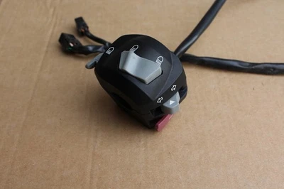 Interruptor G310R mundo izquierdo 1 pieza - Imagen 1 de 4