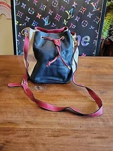 MONDI Handtasche Umhängetasche rot schwarz Leder - Bild 1 von 16