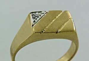 Herren-Ring, Goldring, Ring mit Gravurplatte und Diamant in Gold 333/ooo - Bild 1 von 4