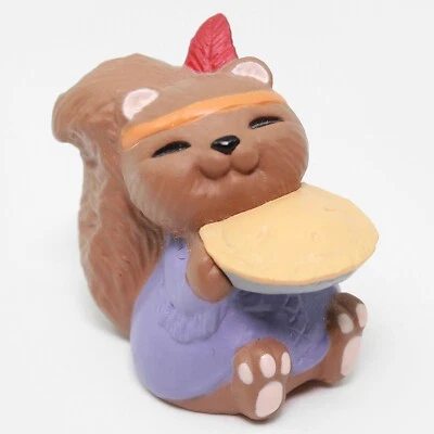 INDIAN SQUIRREL with Pie - 1993 Thanksgiving Hallmark Merry Miniatures Figure - Image 1 of 4