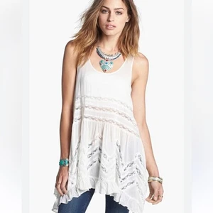 Free People Intimate Voile & Spitze Trapez Schlupfkleid in Tee M - Bild 1 von 6