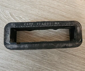 1990 Ford F150 XLT Lariat V8 5.0L 4x2 ECM ECU Gasket / Base OEM GENUINE - Picture 1 of 3