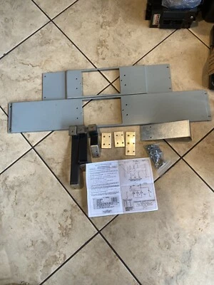 SGS1K  GE AMCB3GM  Mounting Hardware SGH SGL SGP 600A Single. including Cover. - Image 1 of 4