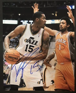 Georgia Tech Derrick Favors Nets Pelicans Thunder Signed Autographed 8x10 Photo - Picture 1 of 1