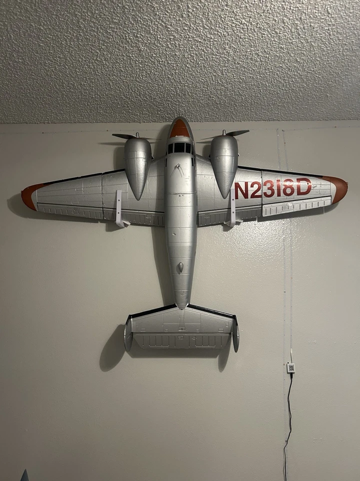 Avión eléctrico básico R/C Beechcraft D18 1,5 m BNF (1499 mm) E-flite Foto 1 de 3