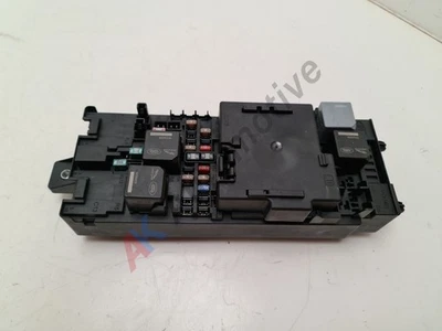 Land Rover Discovery 5 L462 Passenger Fuse Relay Box JPLA-14A073-BB - Image 1 of 4
