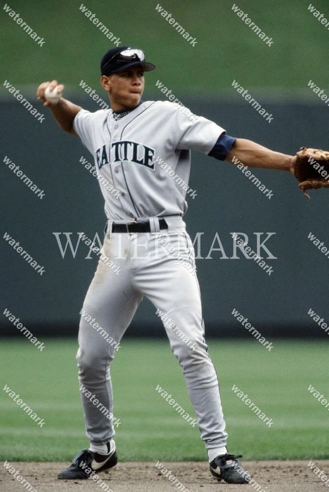 GH806 Alex Rodriguez Seattle Mariners Action Baseball 8x10 11x14 16x20 Photo - Image 1 of 1