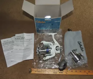 NEW-in-BOX SSM-80 Cabela’s SALT STRIKER Surf/Offshore Metal Spinning Reel, WHITE - Picture 1 of 18