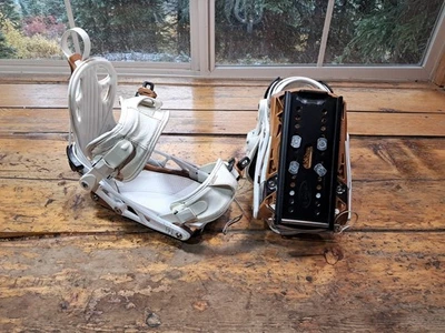 Fijaciones de snowboard camafeo K2 blancas para mujer talla pequeña con rieles completos M80 Foto 1 de 4