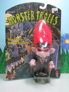 DRACUTROLL / DRACULA / VAMPIRO (#2) - 1993 4" Muñeca Troll Galoob - NUEVA EN TARJETA - Imagen 1 de 6