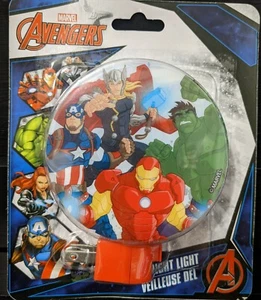 New MARVEL AVENGERS LED Night Light Feat. Thor, Captain America, Hulk & Iron Man - Picture 1 of 3