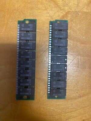 Vintage 30 pin samsung KMM581000B-8/ century TP8-J.VO memory - Image 1 of 4
