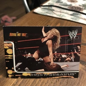 2002 Fleer WWE Royal Rumble #70 Trish Stratus - Picture 1 of 2