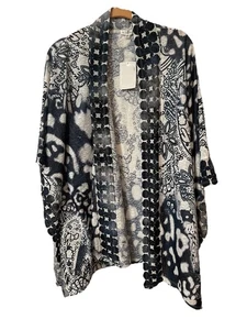 Blusa kimono Adore Me bianca e nera nuova con etichetta - Foto 1 di 7