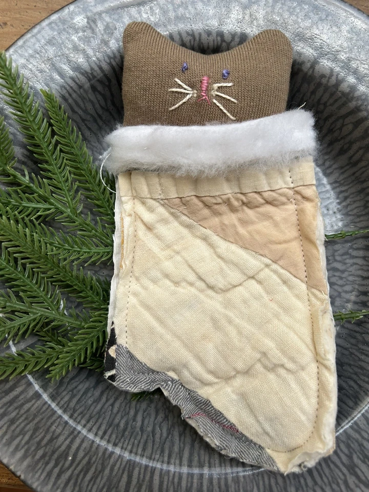 Primitive Christmas Kitten in a Mitten  Ornie Tree Decor Old Patchwork Mitten - Image 1 of 1