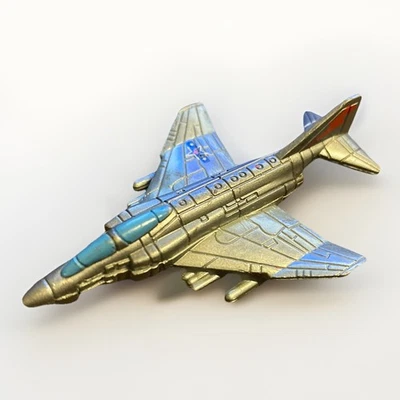1995 Micro Machines F-4 Phantom II Jet McDonnell Douglas Silver Military Plane — 第 1/4 张图片