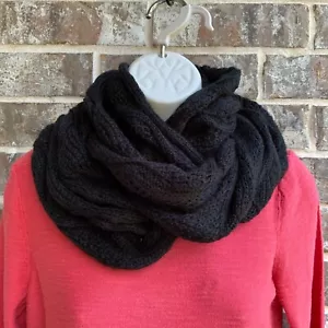 West Loop Women's Cable Knit Infinity Scarf - Bild 1 von 10