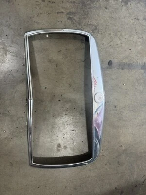 Mercedes Benz W114 W115 frame grille shell 200 220 230 240 D 250 280 E C CE - Изображение 1 из 4