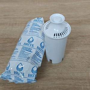 One Brita 636011 Standard Replacement Water Filter for Pitchers and Dispensers - Picture 1 of 2