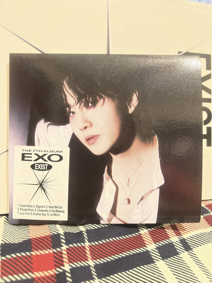 EXO - EXIST (Digipack ver) 7th Album- Suho Ver +PC +mini Poster +lyric Book - Image 1 of 1