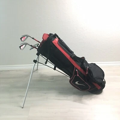 Nike Junior Youth VRS Golf 5-way Bag with Stand 7 9 Iron and Putter Set - Image 1 of 4