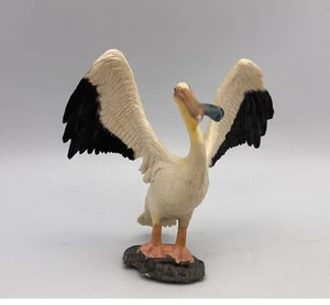 Schleich WHITE PELICAN w/Fish Bird Figure 2011 Retired 14673 - Picture 1 of 4