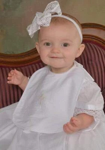 Christening Bib Keepsake - Picture 1 of 3