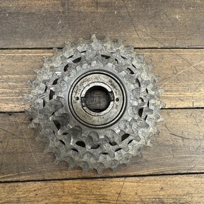 Vintage SunTour Freewheel 5 Speed Road Bike Japan Bicycle Gear Cluster Part 1lb - Image 1 of 4