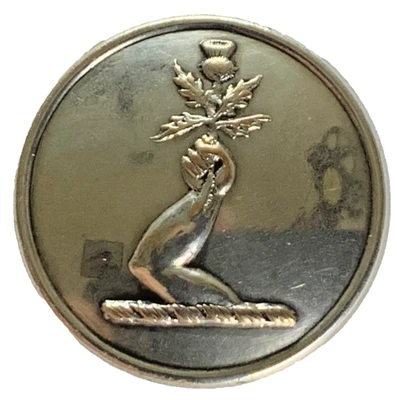 THISTLE ~ SIR EWEN CAMERON/HONG KONG & SHANGHAI BANK 25mm LIVERY S-P BUTTON 1895 - Image 1 of 4