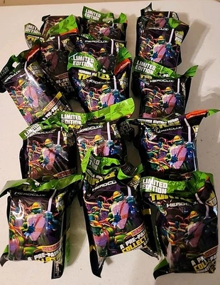 Paquetes sellados de 15 figuras individuales Teenage Mutant Ninja Turtles Heroclix. Foto 1 de 3