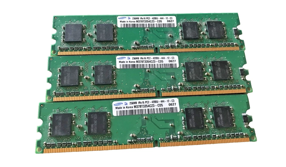 Lot of 3 Samsung MEMORY 256MB 1RX16 PC2-4200U-444-12-C3 M378T3354CZ3-CD5 RAM - Image 1 of 1