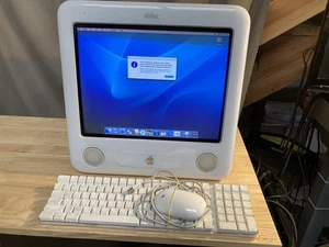 Apple eMac A1002 All in One Vintage Computer PC G4 with Keyboard and Mouse Works - Picture 1 of 12