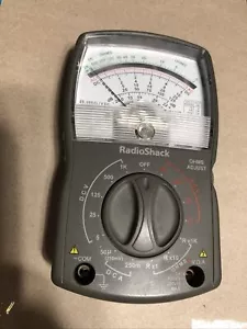 RADIO SHACK ~ 22-223 ~ 18 Rango Multitester AC/DC Ohmios Medidor ~- SIN CABLES-- - Imagen 1 de 1