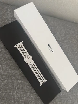 Apple Watch Series 3 - Image 1 of 4