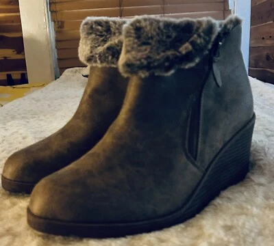 Botas de cuña Lane Bryant de piel sintética de gamuza talla 11W Foto 1 de 4