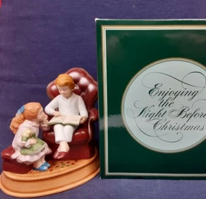 Vintage Avon Porcelain Figurine Enjoying The Night Before Christmas 1983 - Picture 1 of 5