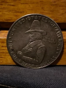 1920 Pilgrim Commemorative Silver Half Dollar MS60 - Picture 1 of 2