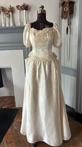 Vintage 1980s wedding dress Cathedral length train bustle large bow puff sleeve - Picture 1 of 20
