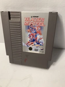 Cartucho de juego vintage NES Blades Of Steel Nintendo Konami Hockey hecho en Japón - Imagen 1 de 3