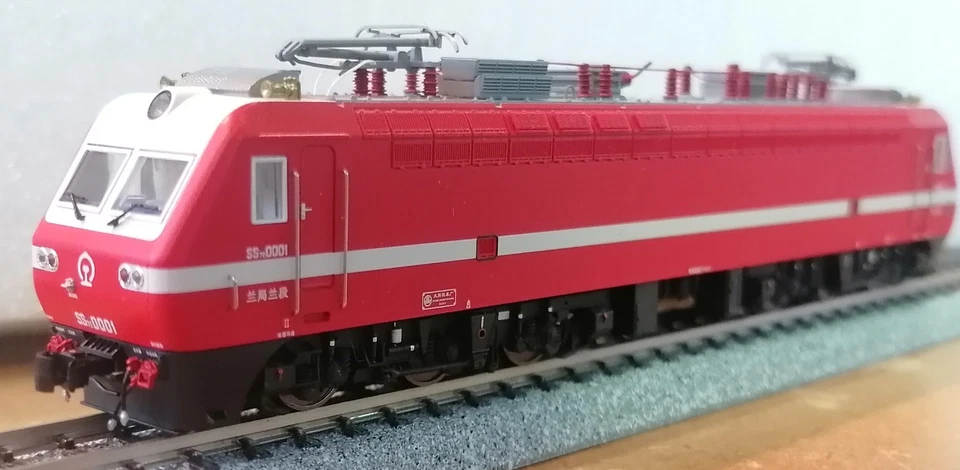 China Railway SS7E Electric Locomotive Cheer Red N-scale NEW - Image 1 of 4