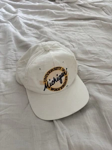 Sombrero trasero a presión vintage de los Wolverines de la Universidad de Michigan - Imagen 1 de 9